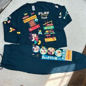 NEW Disney Adult Play In The Park Mickey And Friends Icons Sweatshirt Jogger Set